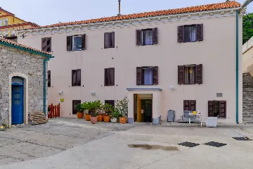 1-Bedroom Apartment in Veli Lošinj for Up to 3
