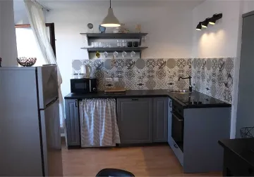 Apartment with Partly Sea View in Veli Lošinj