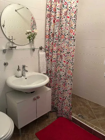 Apartment with Partly Sea View in Veli Lošinj