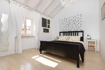 2-Bedroom Guest House for 4 in Veli Lošinj