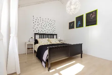 2-Bedroom Guest House for 4 in Veli Lošinj