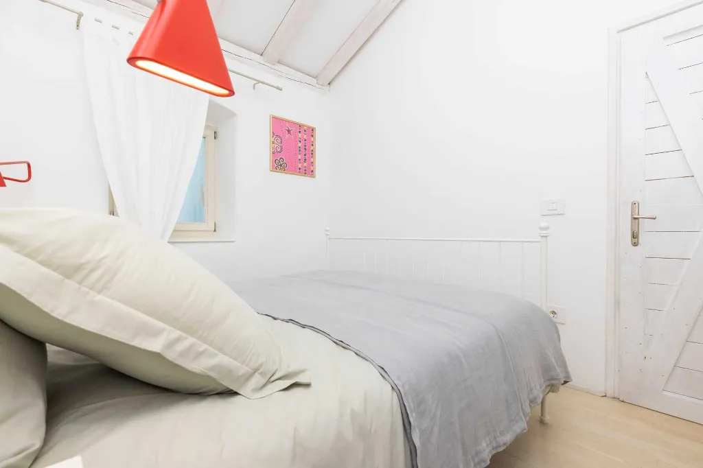 2-Bedroom Guest House for 4 in Veli Lošinj