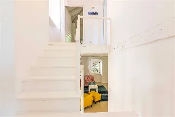 2-Bedroom Guest House for 4 in Veli Lošinj