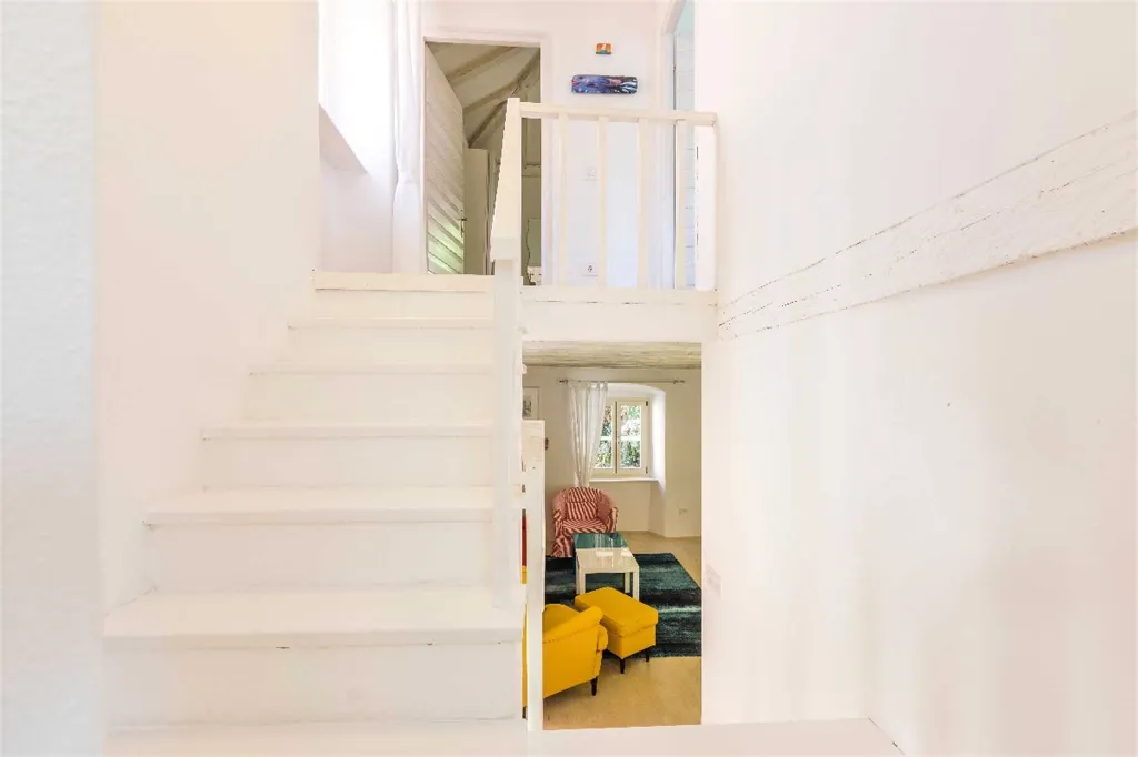 2-Bedroom Guest House for 4 in Veli Lošinj