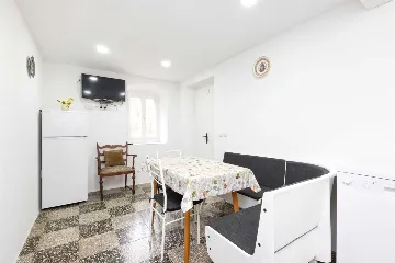 Veli Lošinj Pet-Friendly 3-Bedroom House for 7