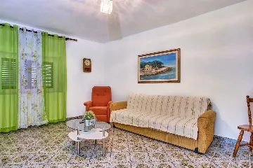 Mali Lošinj Holiday House for Up to 5 Guests