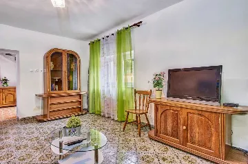 Mali Lošinj Holiday House for Up to 5 Guests