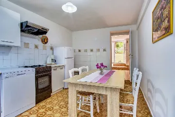 Mali Lošinj Holiday House for Up to 5 Guests
