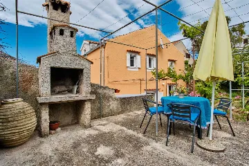 Mali Lošinj Holiday House for Up to 5 Guests