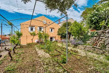 Mali Lošinj Holiday House for Up to 5 Guests