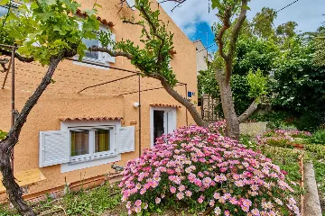 Mali Lošinj Holiday House for Up to 5 Guests