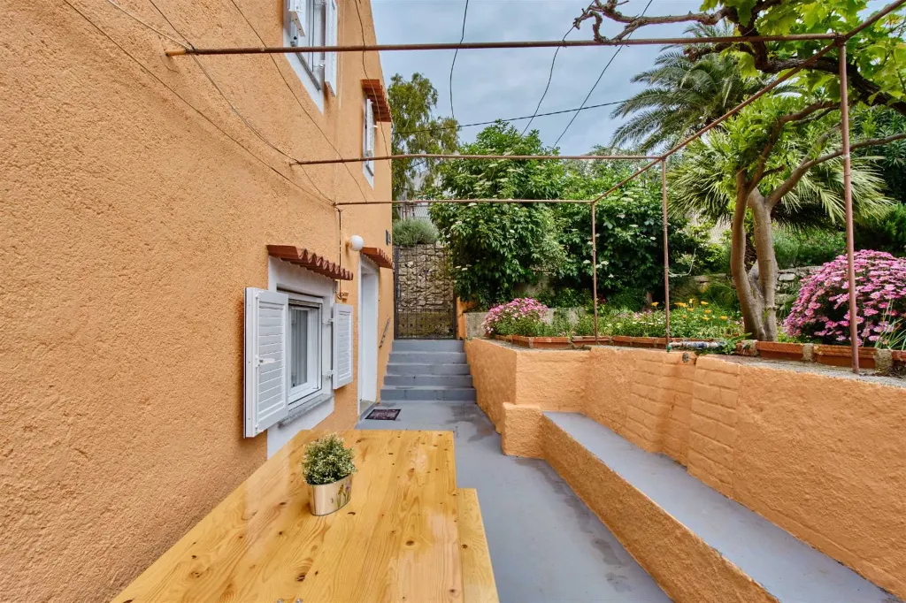 Mali Lošinj Holiday House for Up to 5 Guests