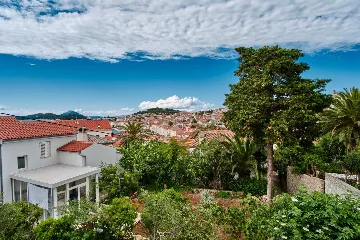 Mali Lošinj Holiday House for Up to 5 Guests