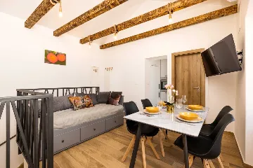 1-Bedroom Apartment in Veli Lošinj for Up to 4
