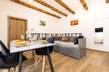 1-Bedroom Apartment in Veli Lošinj for Up to 4