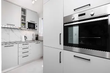 1-Bedroom Apartment in Veli Lošinj for Up to 4