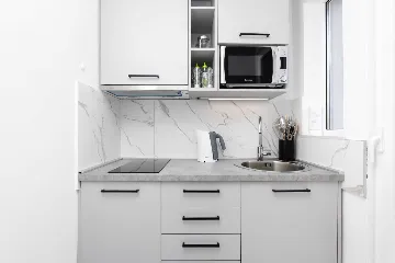 1-Bedroom Apartment in Veli Lošinj for Up to 4