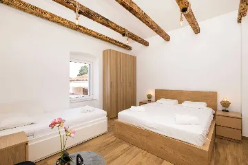 1-Bedroom Apartment in Veli Lošinj for Up to 4