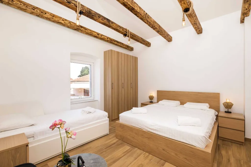 1-Bedroom Apartment in Veli Lošinj for Up to 4