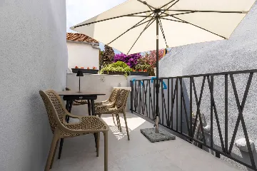 1-Bedroom Apartment in Veli Lošinj for Up to 4