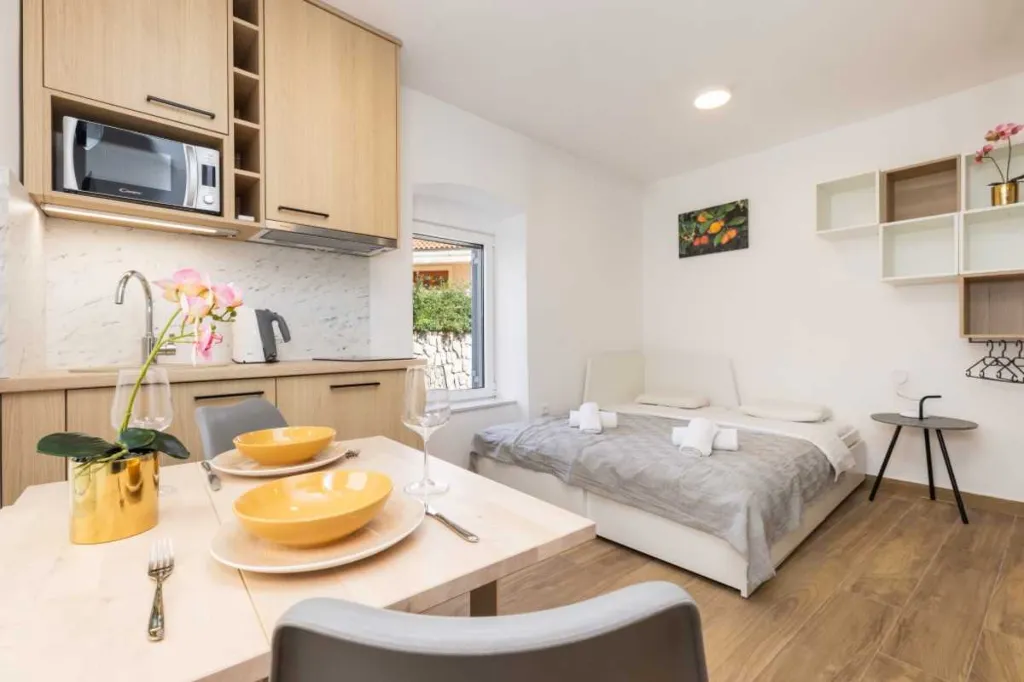Studio for Two in Veli Lošinj (No Pets)