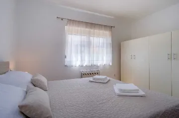 3-Bedroom Apartment for 6 Guests in Mali Lošinj