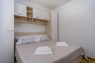 3-Bedroom Apartment for 6 Guests in Mali Lošinj