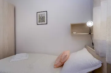 3-Bedroom Apartment for 6 Guests in Mali Lošinj