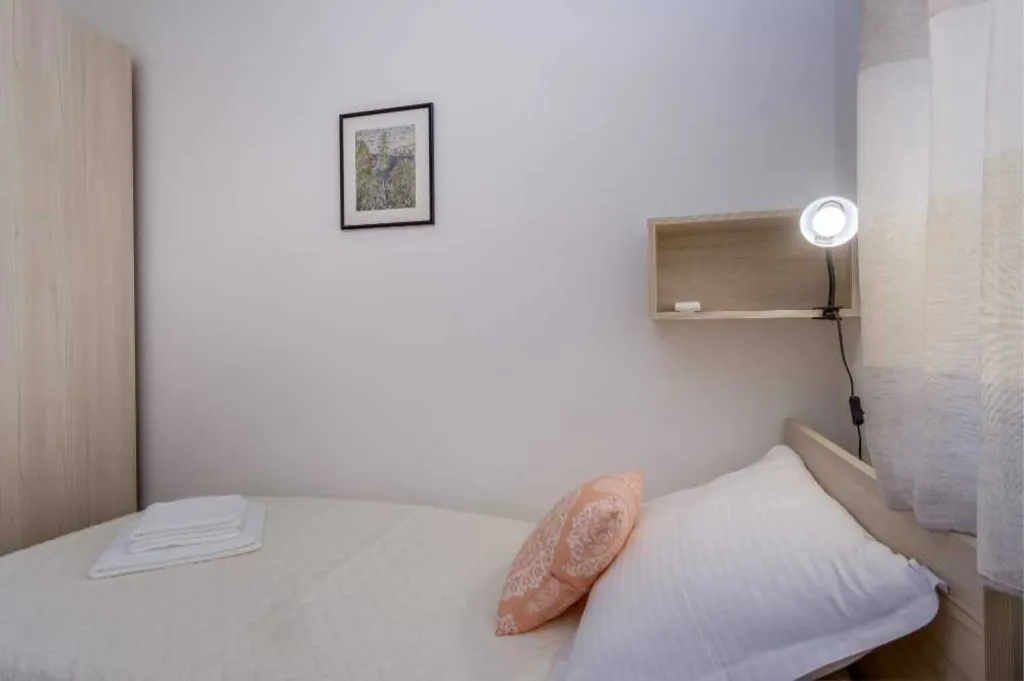 3-Bedroom Apartment for 6 Guests in Mali Lošinj