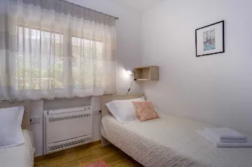 3-Bedroom Apartment for 6 Guests in Mali Lošinj