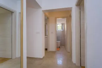 3-Bedroom Apartment for 6 Guests in Mali Lošinj