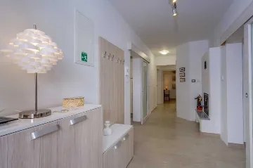 3-Bedroom Apartment for 6 Guests in Mali Lošinj
