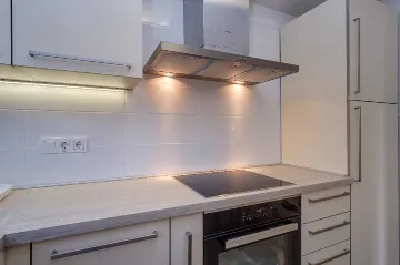 3-Bedroom Apartment for 6 Guests in Mali Lošinj