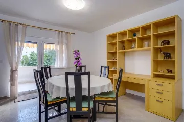 3-Bedroom Apartment for 6 Guests in Mali Lošinj