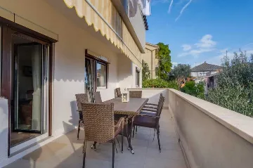 3-Bedroom Apartment for 6 Guests in Mali Lošinj