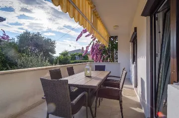 3-Bedroom Apartment for 6 Guests in Mali Lošinj