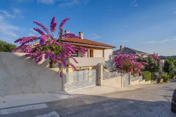3-Bedroom Apartment for 6 Guests in Mali Lošinj