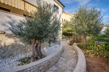 3-Bedroom Apartment for 6 Guests in Mali Lošinj