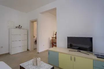 Mali Lošinj 1-Bedroom Apartment for 3 with Parking