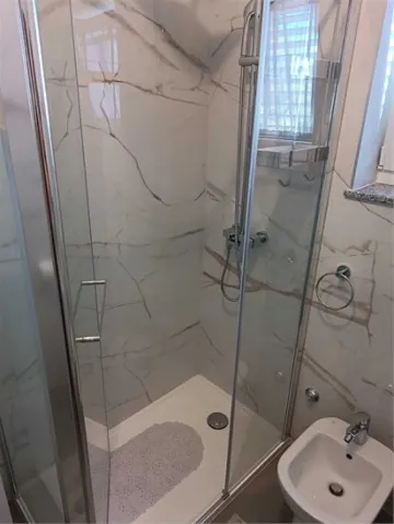 Nerezine 2-Bedroom Apartment for 5 Guests