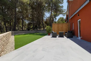 One-Bedroom Apartment in Mali Lošinj for 3-4 Guests