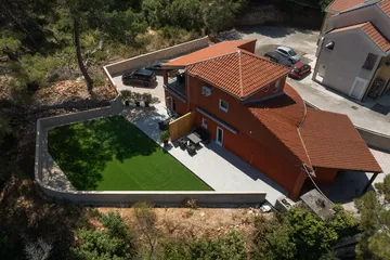 One-Bedroom Apartment in Mali Lošinj for 3-4 Guests