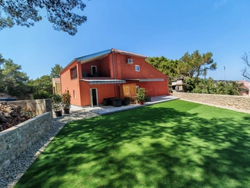 One-Bedroom Apartment in Mali Lošinj with Balcony