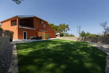 One-Bedroom Apartment in Mali Lošinj with Balcony