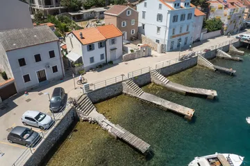 Air-Conditioned Apartment in Mali Lošinj (2–3)
