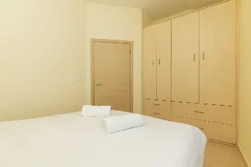 One-Bedroom Apartment in Mali Lošinj for Up to 3