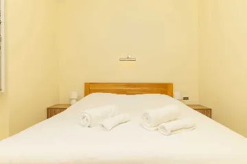 One-Bedroom Apartment in Mali Lošinj for Up to 3