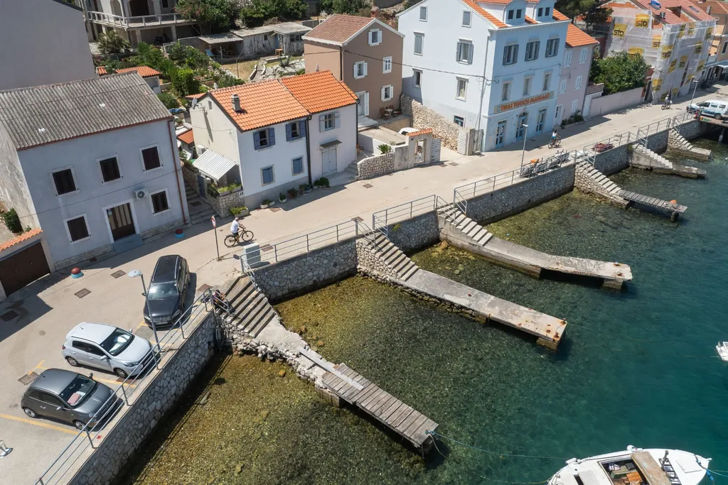 One-Bedroom Apartment in Mali Lošinj for Up to 3