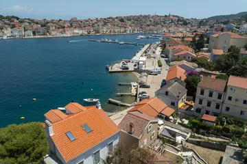 One-Bedroom Apartment in Mali Lošinj for Up to 3