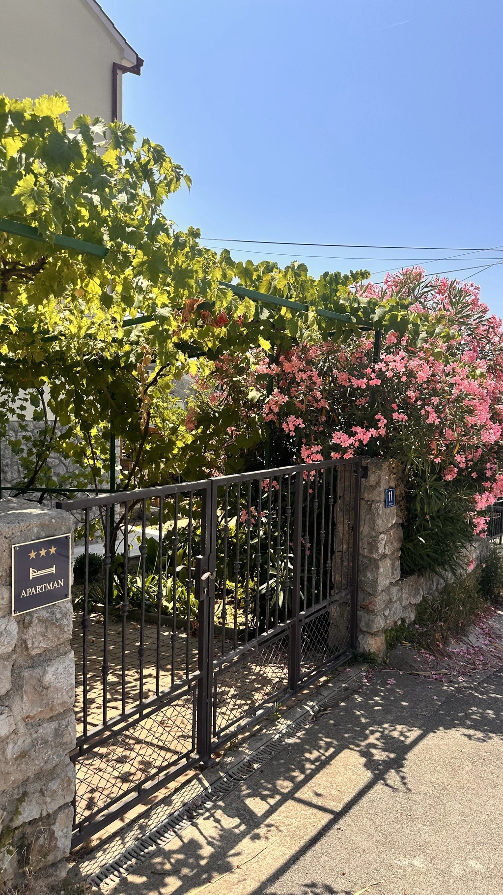 Cozy 1-Bedroom Apartment in Mali Lošinj